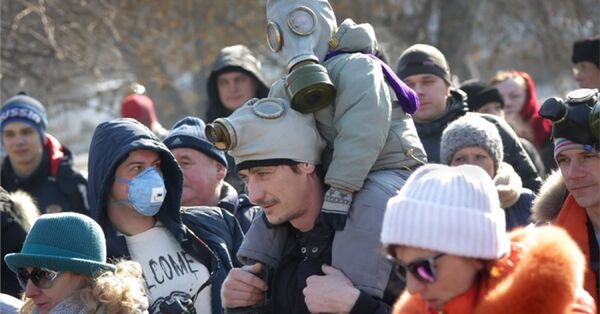 Митинг в противогазах