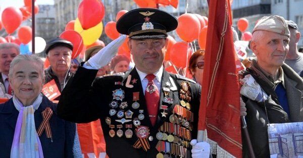 Ряженый ветеран на День Победы