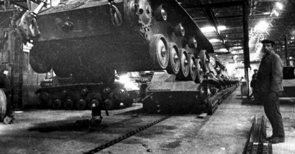 ind_tank.jpg Индустриализация военно-промышленный комплекс