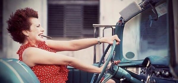 woman-driver.jpg Женщины за рулём